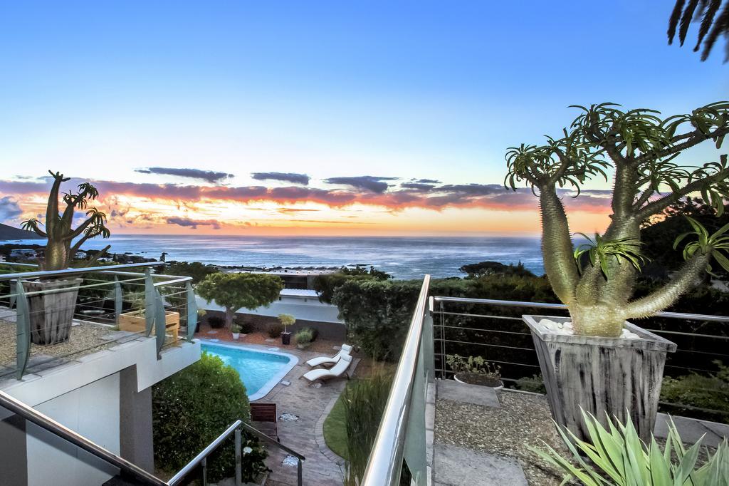 ホテルAtholl House Camps Bay エクステリア 写真